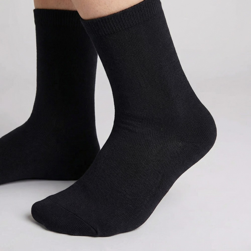 Calcetines negros de algodón | Suministro textil profesional B2B